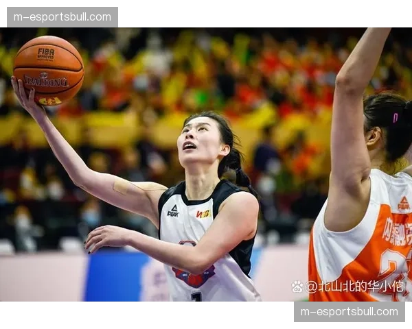 四川队防守沟通存在明显问题 换防失误导致失分较多 四川队防守沟通存在明显问题 换防失误导致失分较多